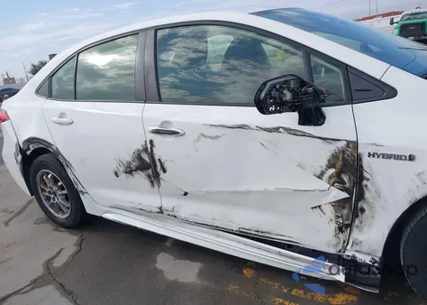 2021 Toyota Corolla Hybrid Le из США, поврежденный, VIN JTDEAMDE5MJ011639